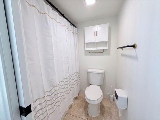 1110 SW 125th Avenue 208 M, Pembroke Pines, FL 33027