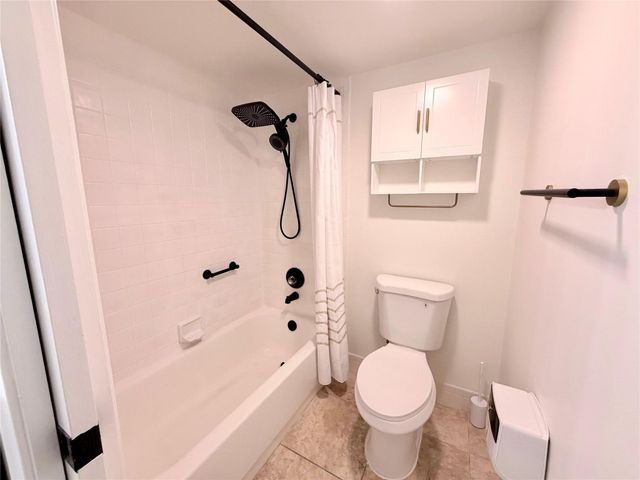 1110 SW 125th Avenue 208 M, Pembroke Pines, FL 33027