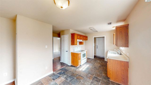 701 E College Street, Sherman, TX 75090