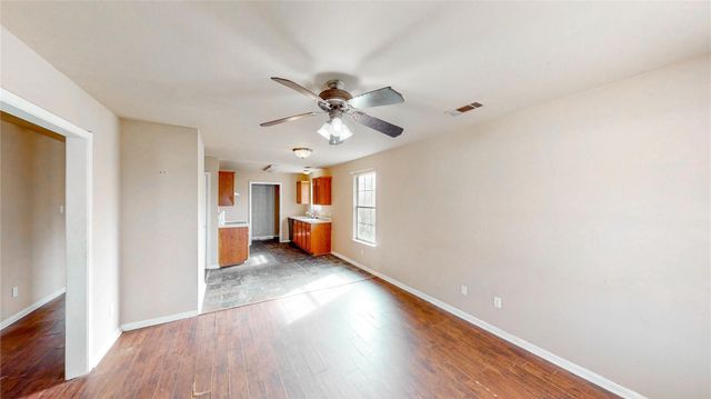 701 E College Street, Sherman, TX 75090