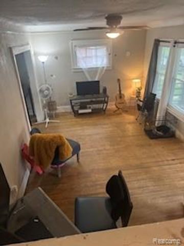 15798 Muirland Street, Detroit, MI 48238