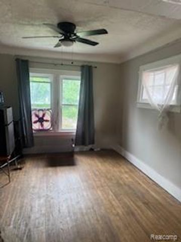 15798 Muirland Street, Detroit, MI 48238