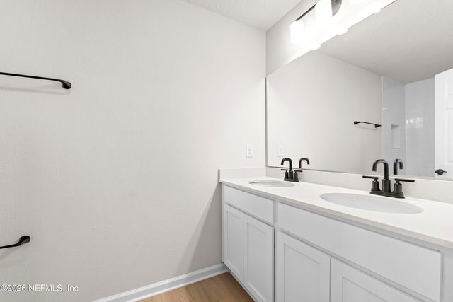 7840 PIPIT Avenue, Jacksonville, FL 32219