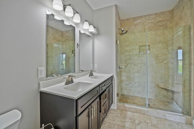 4329 Berry Hill Road, Cedar Falls, IA 50613