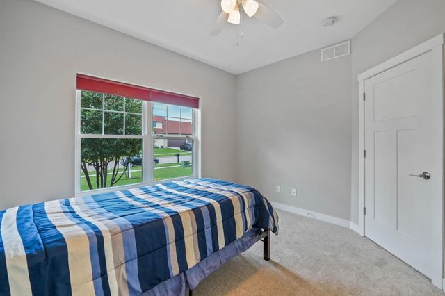 4329 Berry Hill Road, Cedar Falls, IA 50613