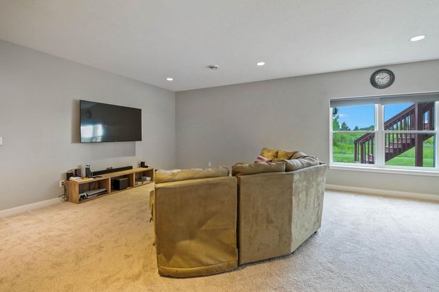 4329 Berry Hill Road, Cedar Falls, IA 50613