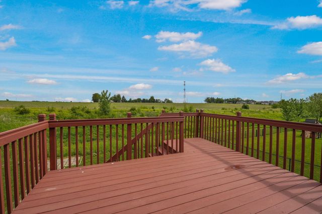 4329 Berry Hill Road, Cedar Falls, IA 50613