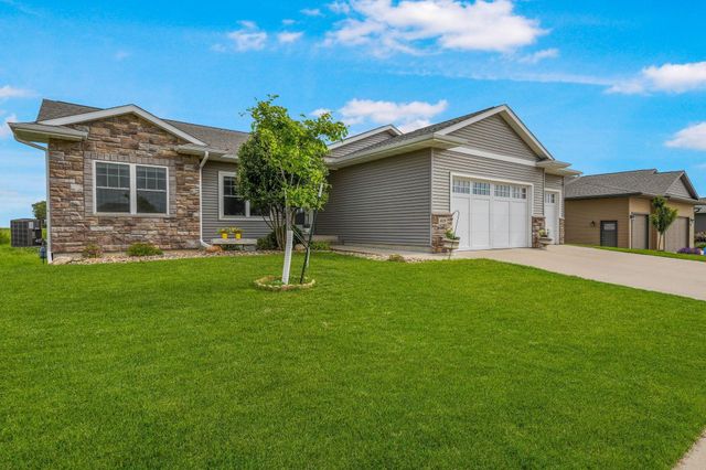 4329 Berry Hill Road, Cedar Falls, IA 50613