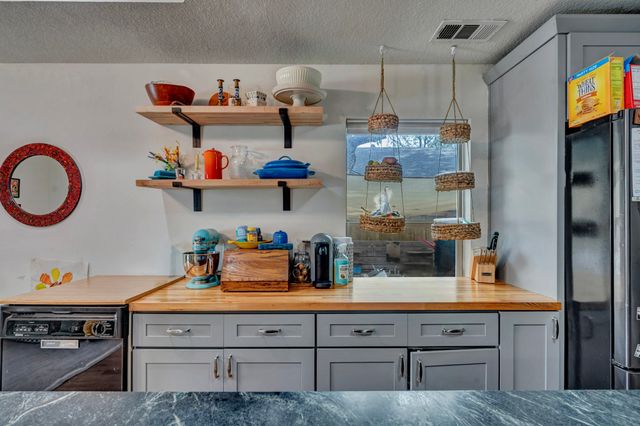 1828 Portland Avenue, Fort Worth, TX 76102