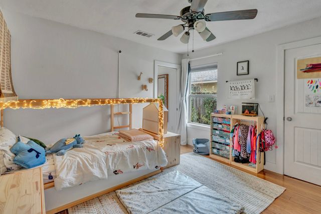 1828 Portland Avenue, Fort Worth, TX 76102