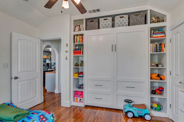 1828 Portland Avenue, Fort Worth, TX 76102