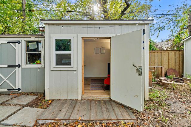 1828 Portland Avenue, Fort Worth, TX 76102