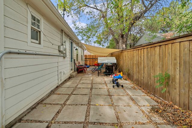 1828 Portland Avenue, Fort Worth, TX 76102