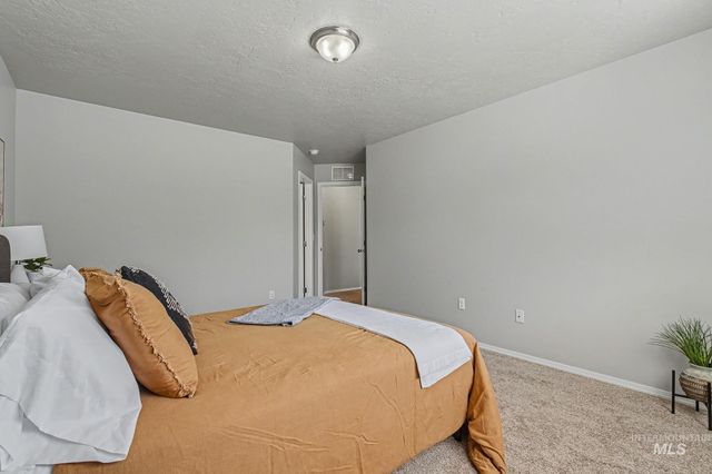 1603 W Tamarack Dr, Nampa, ID 83651