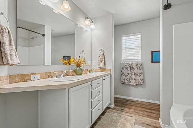 1603 W Tamarack Dr, Nampa, ID 83651