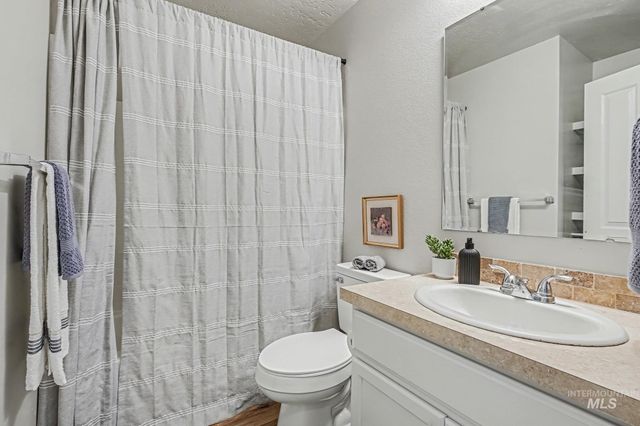 1603 W Tamarack Dr, Nampa, ID 83651