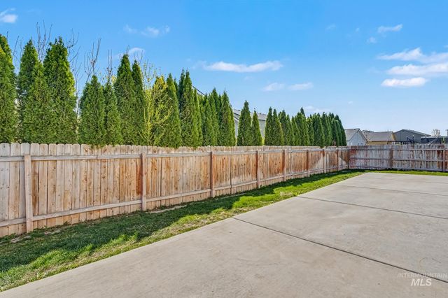 1603 W Tamarack Dr, Nampa, ID 83651