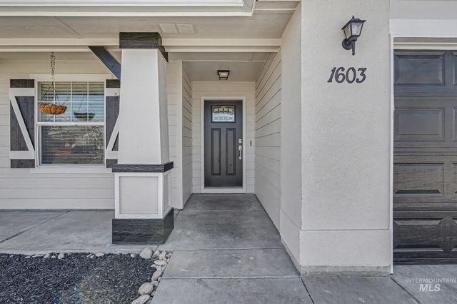 1603 W Tamarack Dr, Nampa, ID 83651