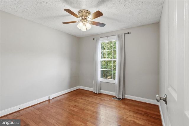 3601 WOODHAVEN CT, Woodbridge, VA 22192