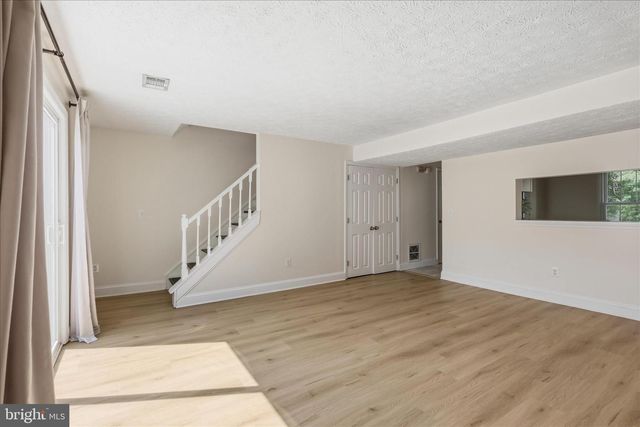 3601 WOODHAVEN CT, Woodbridge, VA 22192
