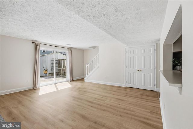 3601 WOODHAVEN CT, Woodbridge, VA 22192