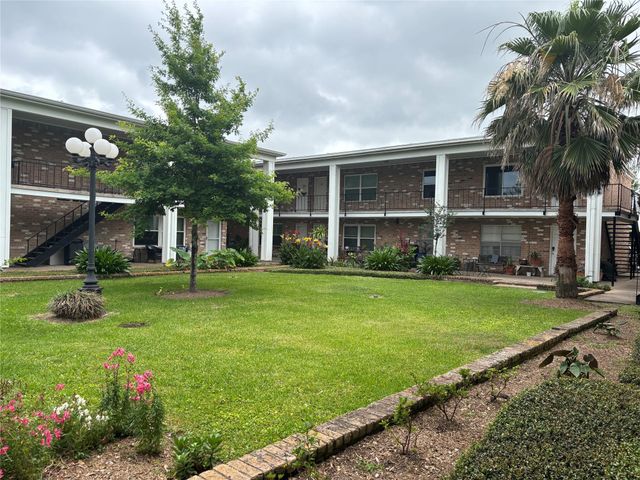 3535 Nasa Rd 1 Parkway 28, Seabrook, TX 77586