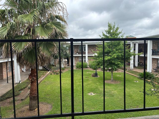3535 Nasa Rd 1 Parkway 28, Seabrook, TX 77586