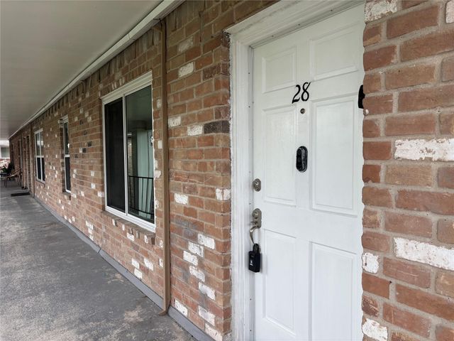 3535 Nasa Rd 1 Parkway 28, Seabrook, TX 77586