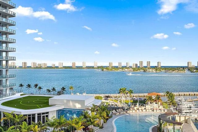 220 Lake Shore Drive 811, Lake Park, FL 33403