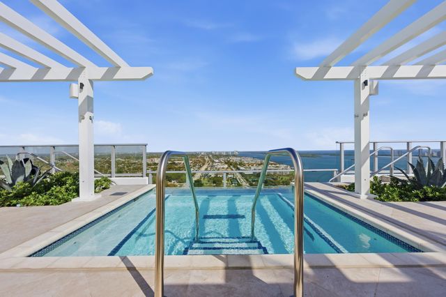 220 Lake Shore Drive 811, Lake Park, FL 33403