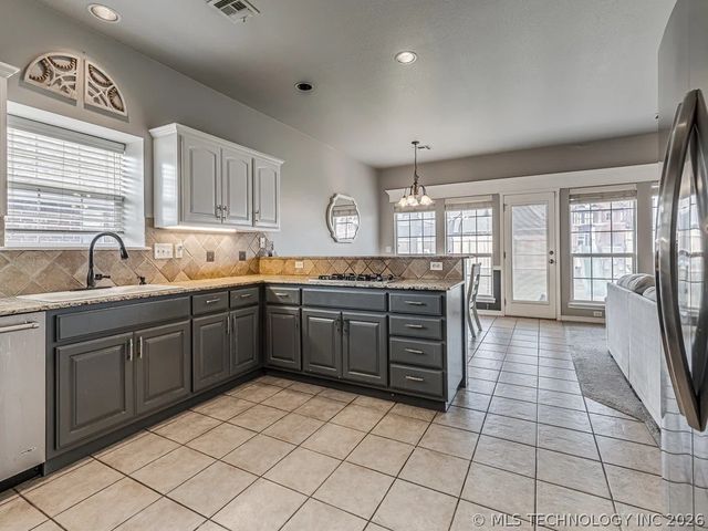 10220 N 140th East Court, Owasso, OK 74055