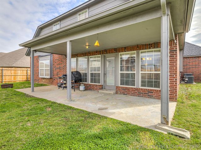 10220 N 140th East Court, Owasso, OK 74055