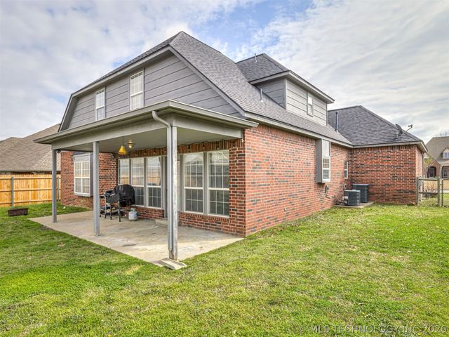10220 N 140th East Court, Owasso, OK 74055