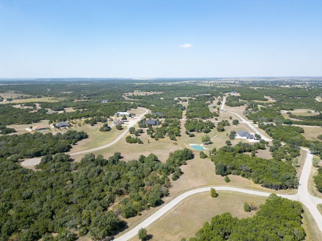 6525 Charleton Lane, Cleburne, TX 76033