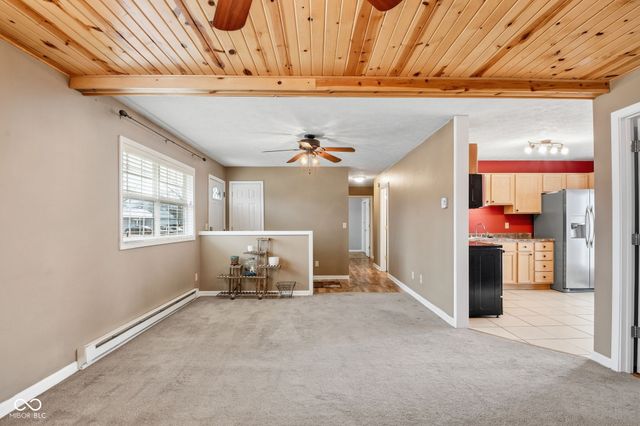 1909 E Balsam Court, Anderson, IN 46011