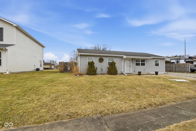 1909 E Balsam Court, Anderson, IN 46011