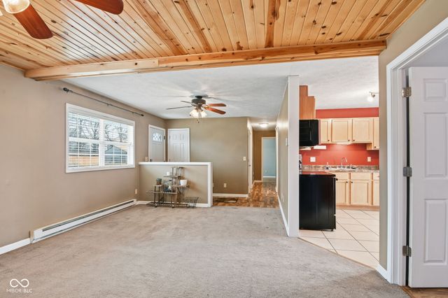 1909 E Balsam Court, Anderson, IN 46011