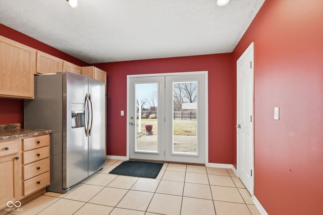 1909 E Balsam Court, Anderson, IN 46011