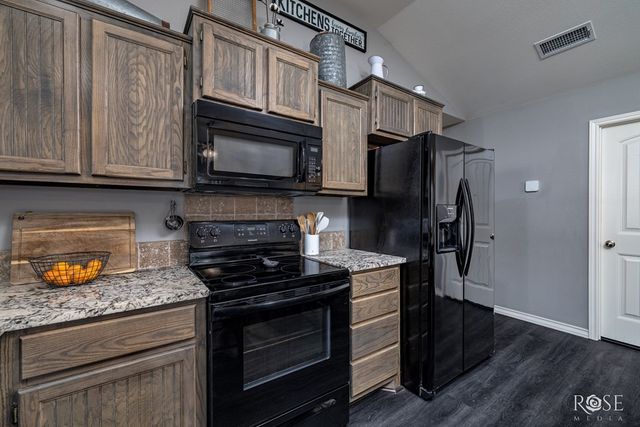 610 Jones Street, San Angelo, TX 76903