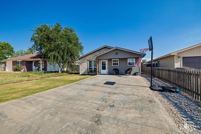 610 Jones Street, San Angelo, TX 76903