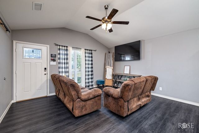 610 Jones Street, San Angelo, TX 76903