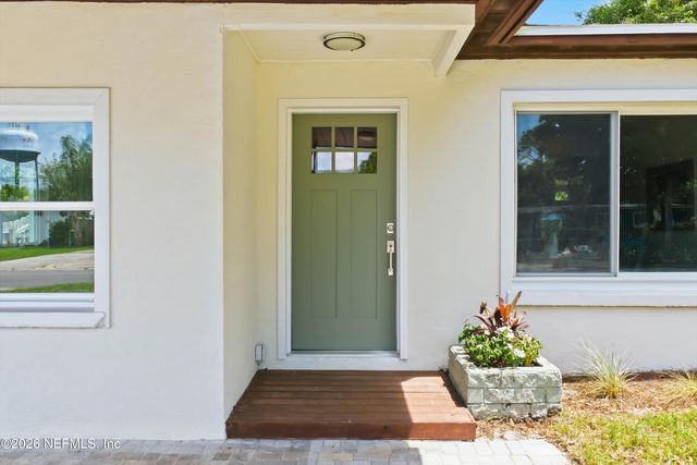16 SAN PABLO Circle S, Jacksonville Beach, FL 32250