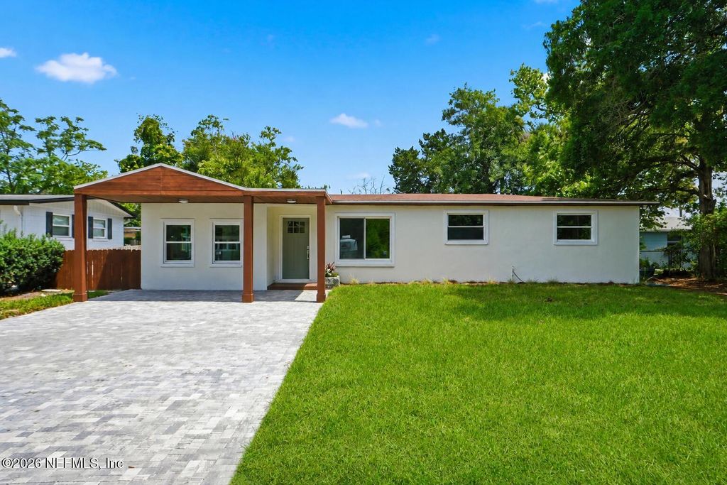 16 SAN PABLO Circle S, Jacksonville Beach, FL 32250