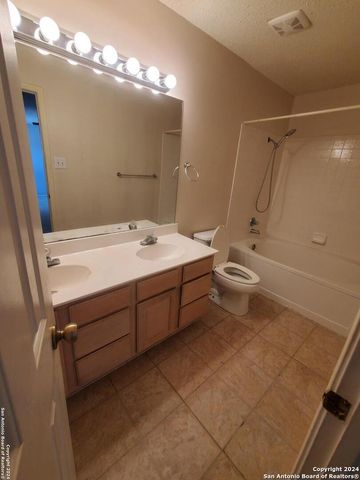 9615 ADDERSLY DR, San Antonio, TX 78254