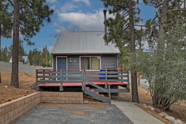102 E Country Club Boulevard, Big Bear, CA 92314
