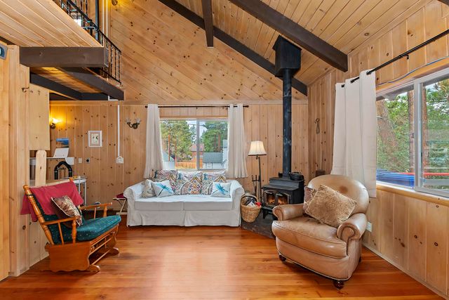 102 E Country Club Boulevard, Big Bear, CA 92314