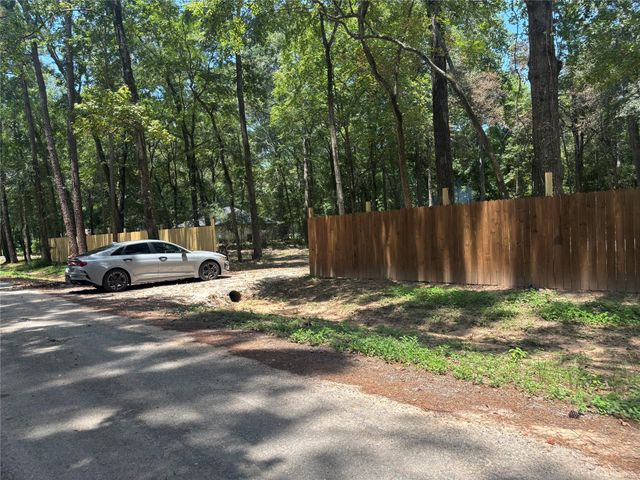 23456 Sweet Gum Drive, Hockley, TX 77447