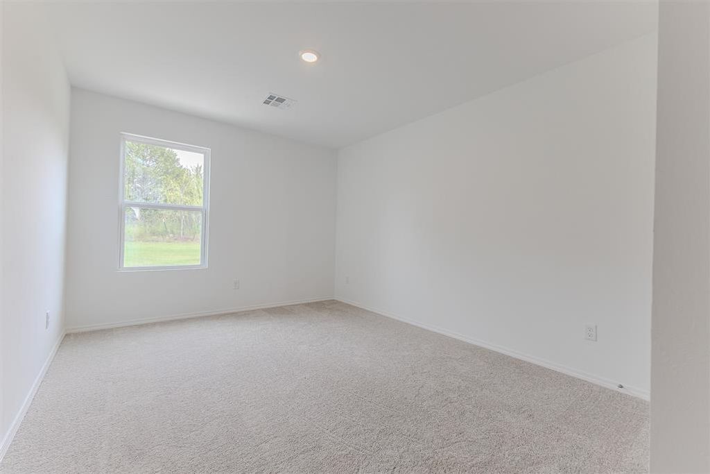 Image 14 of property listing at 16317 Harvester Drive, Piedmont, OK 73078