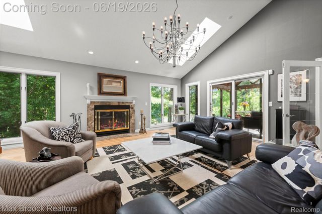 40360 Harmony Lane, Northville Township, MI 48167