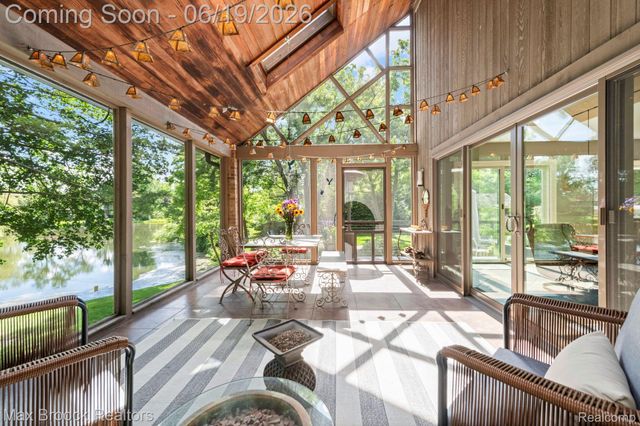 40360 Harmony Lane, Northville Township, MI 48167